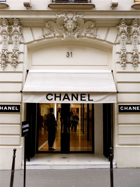 store hours for chanel at 31 rue cambon in paris|Chanel boutique 31 rue cambon.